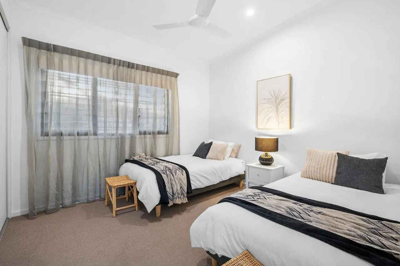 34 Boardrider Crescent Villa Marcoola Holiday home