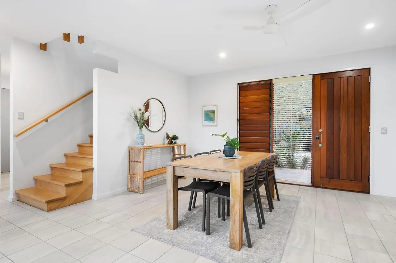 Holiday home 34 Boardrider Crescent Villa Marcoola